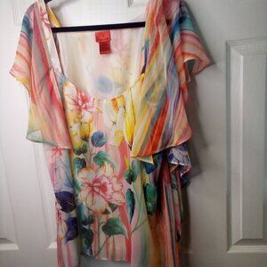 V Cristina Blouse L Short Sleeve Light Flowing Asymmetric Hem Floral Colorful